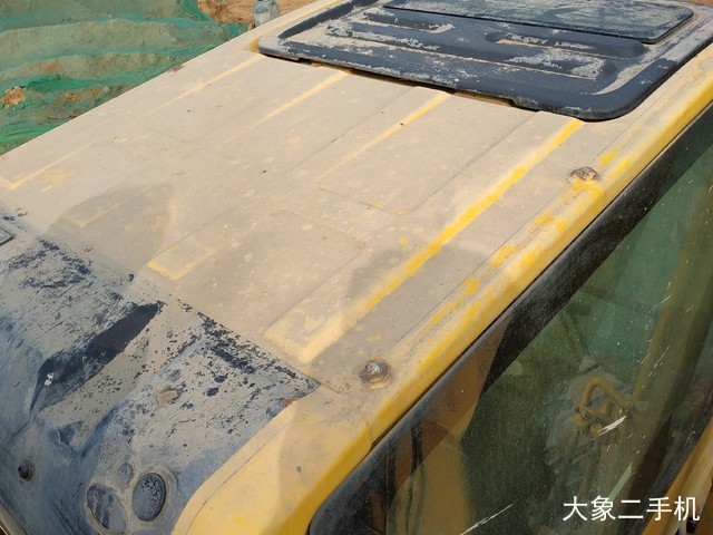 小松 PC240LC-8 挖掘机