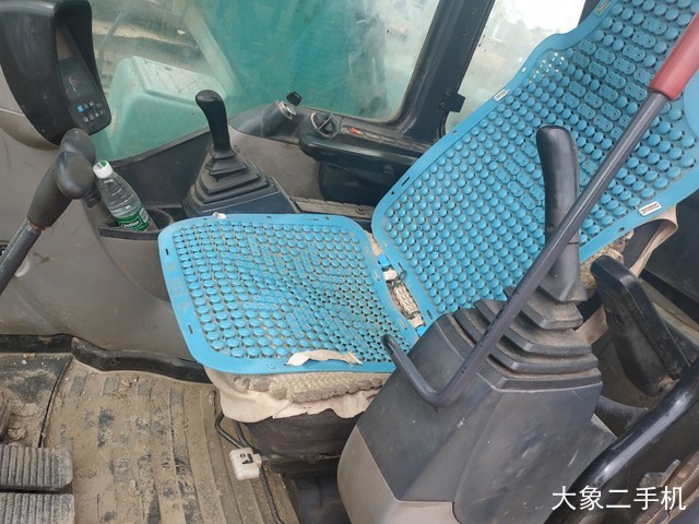 神钢 SK250LC-8 挖掘机