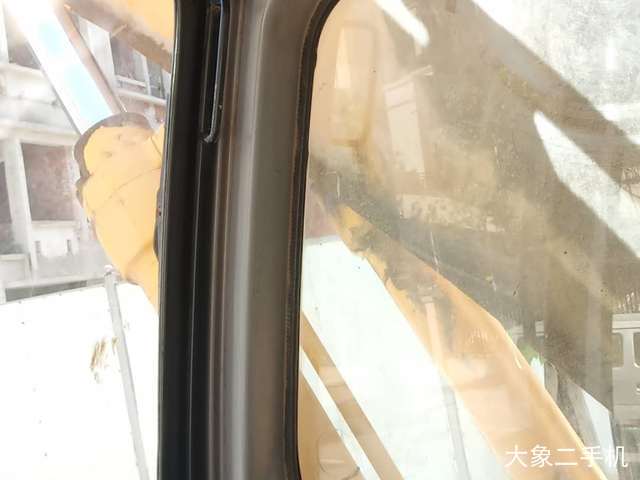 现代 R210W-7 挖掘机