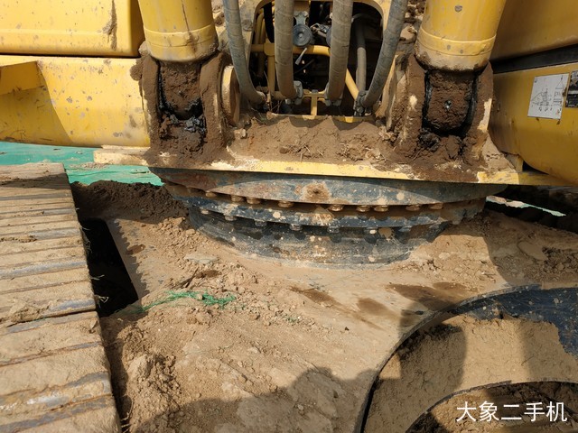 小松 PC220-8M0 挖掘机