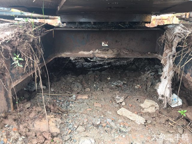 神钢 SK55-C 挖掘机