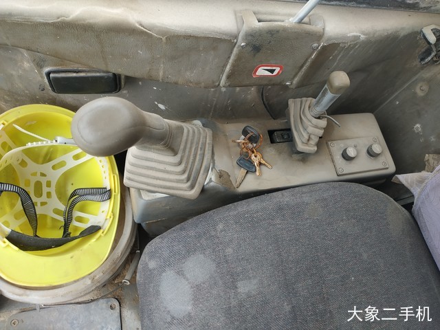 卡特重工 CT60-7B 挖掘机