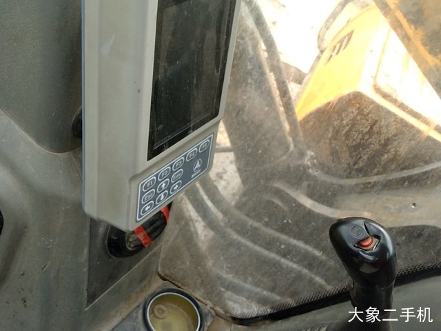 三一重工 SY235C-9 挖掘机