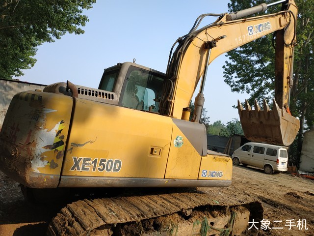 徐工 XE150D 挖掘机