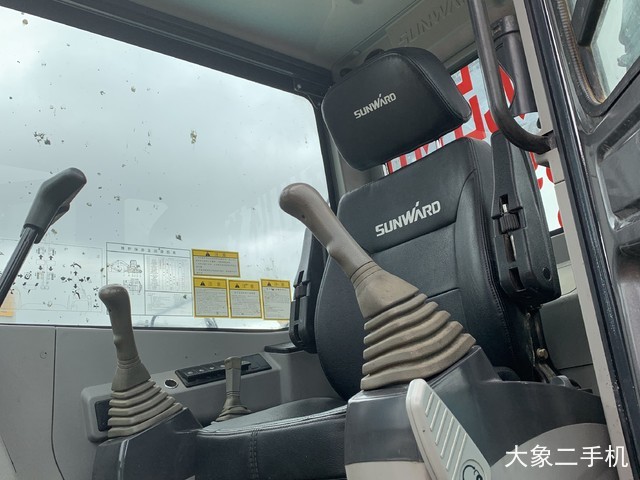 山河智能 SWE80E 挖掘机