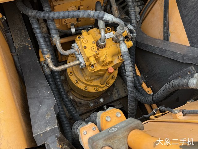 三一重工 SY235C-9 挖掘机