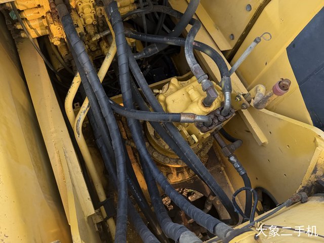 小松 PC200-8M0 挖掘机