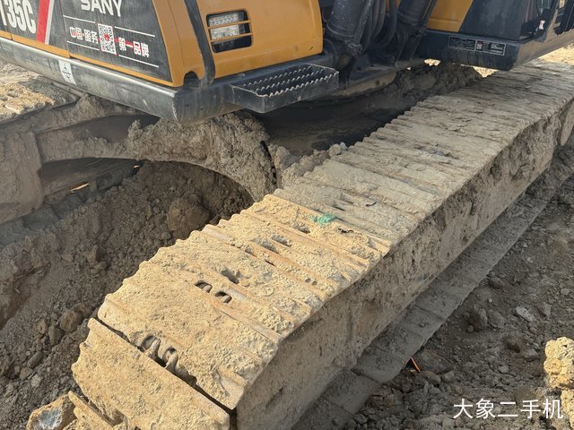 三一重工 SY135C-9 挖掘机