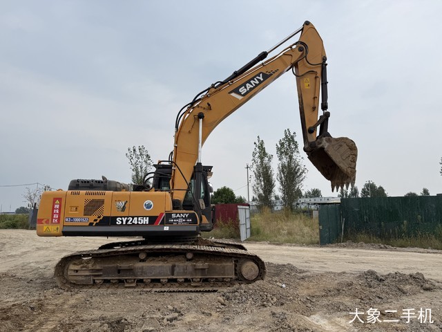 三一重工 SY245H 挖掘机