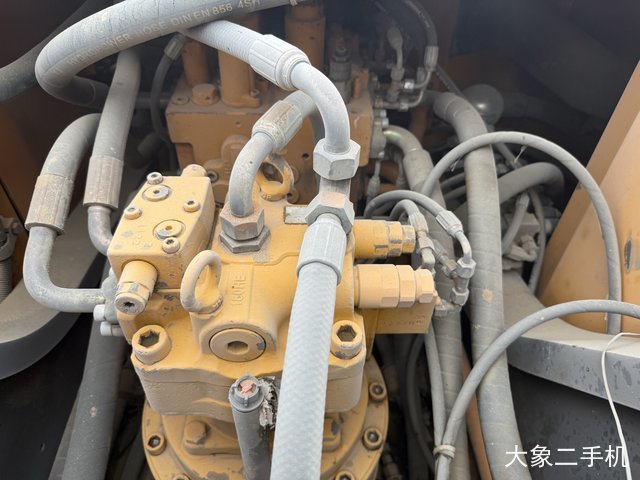 三一重工 SY235C-9 挖掘机