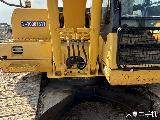 小松 PC130 挖掘机