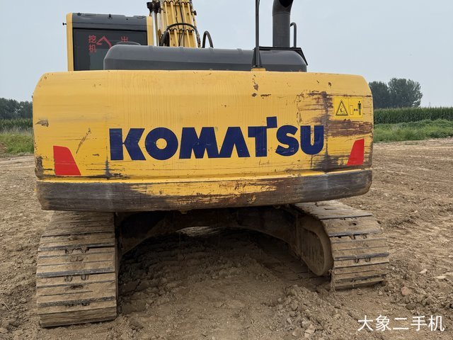 小松 PC240LC-8M0 挖掘机