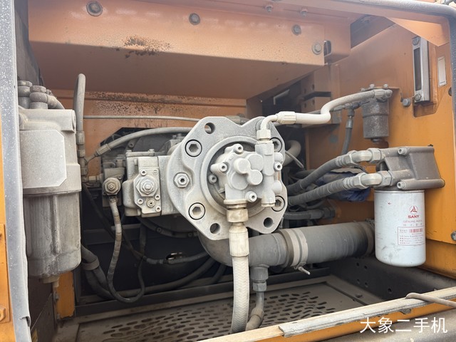 三一重工 SY235C-9 挖掘机
