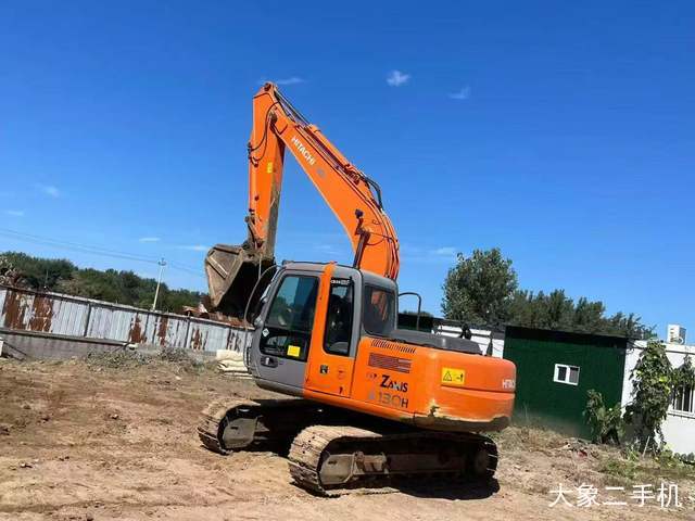日立 EX130 挖掘机