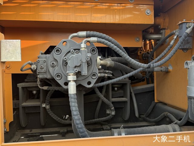 三一重工 SY245H 挖掘机