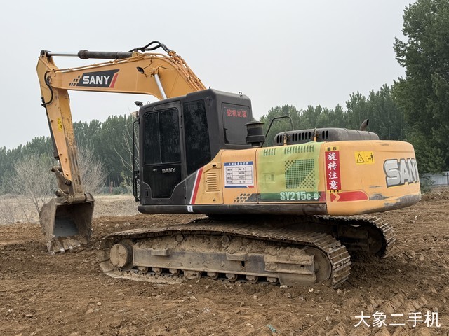 三一重工 SY215C-9 挖掘机