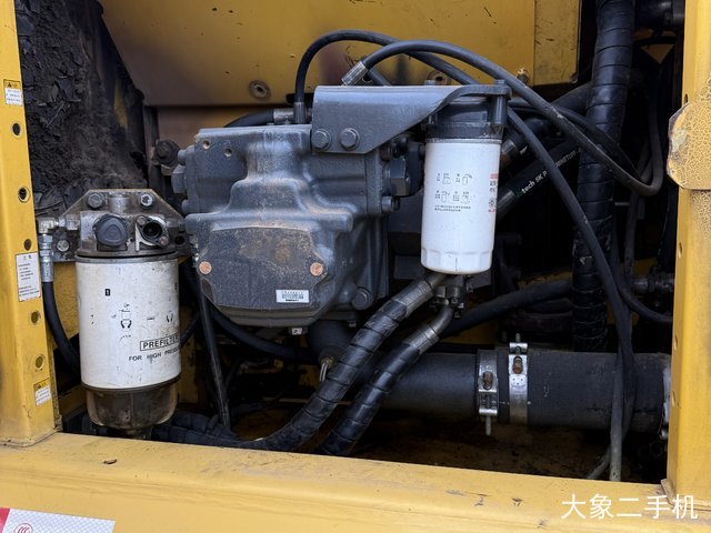 小松 PC240LC-8M0 挖掘机