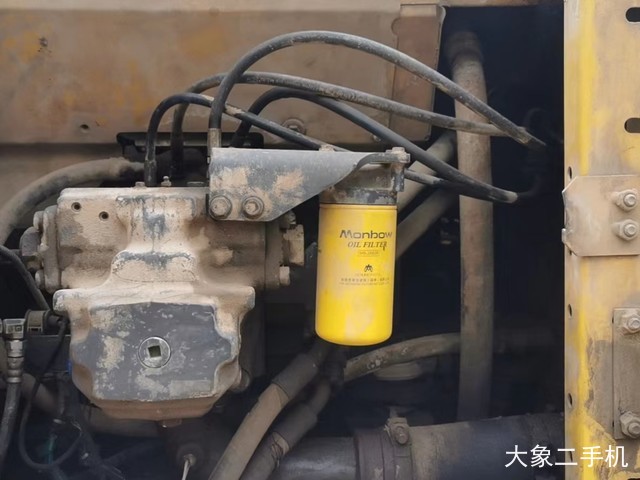 小松 PC240LC-8 挖掘机