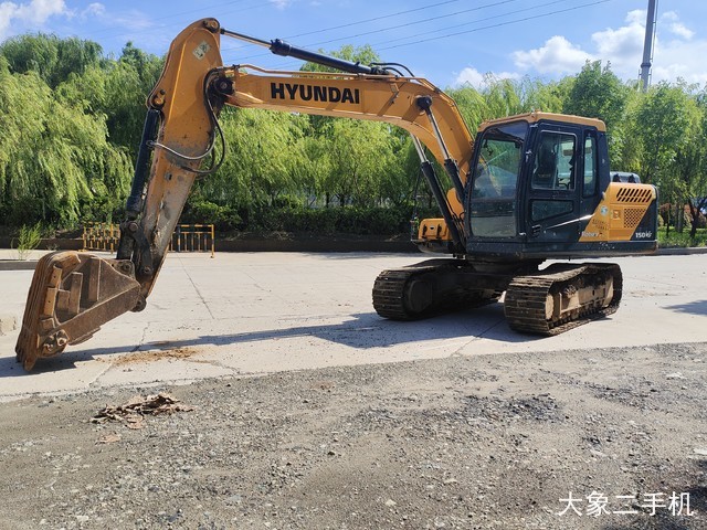 现代 R130VS 挖掘机