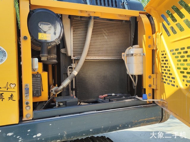 现代 R130VS 挖掘机