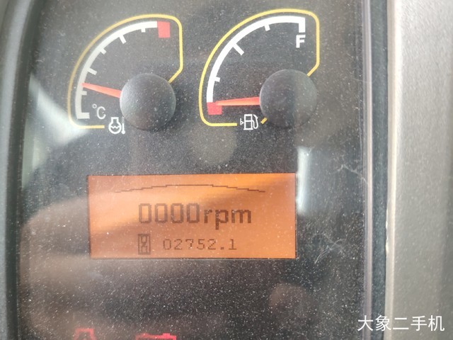 山东临工 E660FL 挖掘机