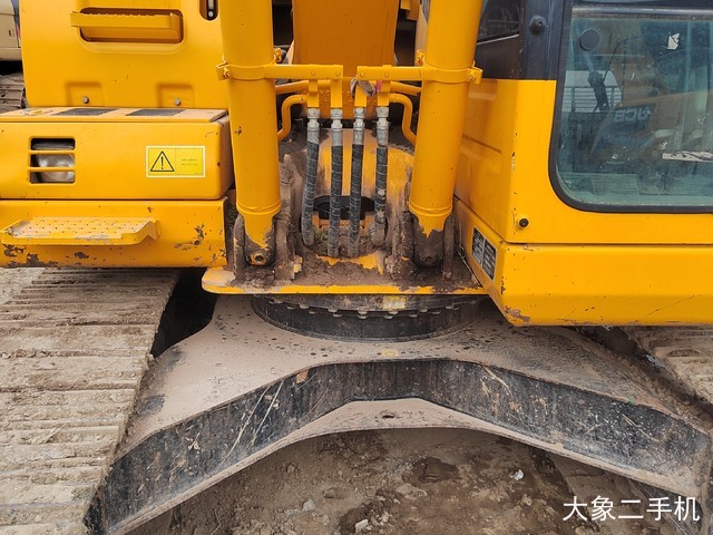 龙工 LG6150 挖掘机