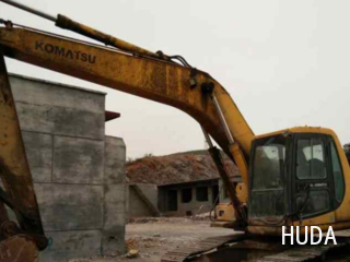 Komatsu PC200-6 Excavator - 7