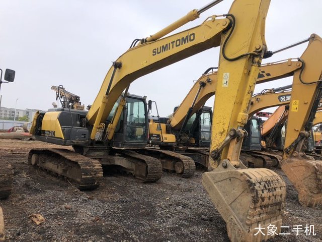 住友 SH210-6 挖掘机