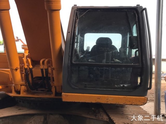 加藤 HD820R 挖掘机