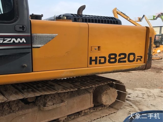 加藤 HD820R 挖掘机