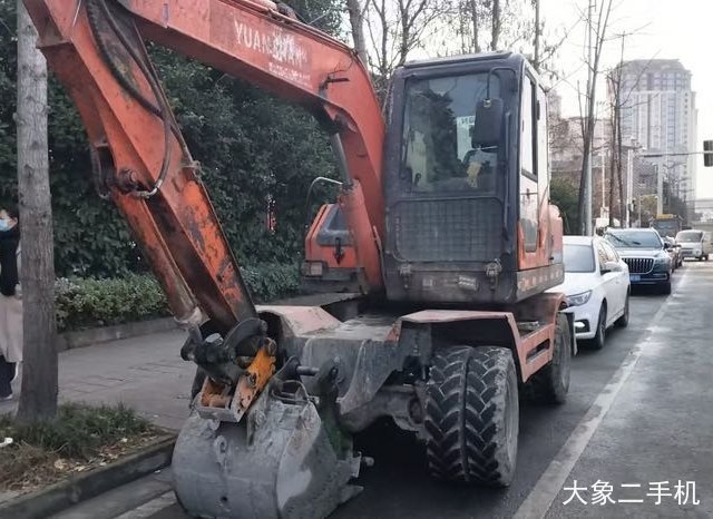 远山机械 YS775-8 挖掘机
