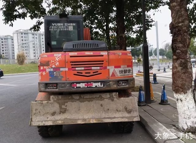 远山机械 YS775-8 挖掘机