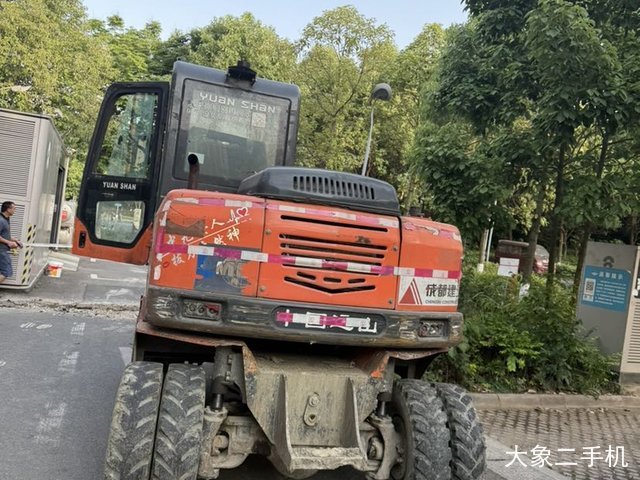 远山机械 YS775-8 挖掘机