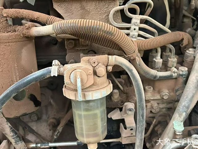 龙工 LG6075 挖掘机