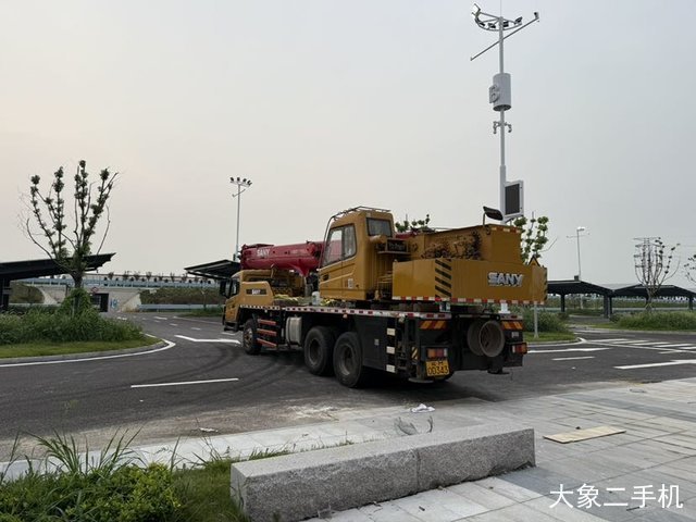 三一重工 STC200C5 起重机