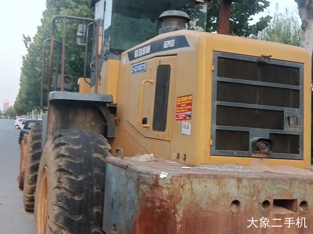 三一重工 265H 挖掘机