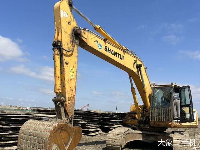 瑞德路业 CE230 挖掘机