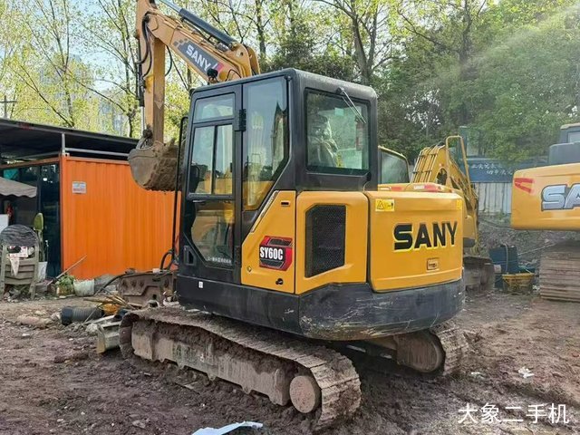 三一重工 SY60C 挖掘机