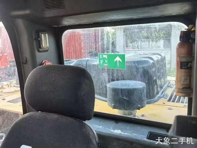 三一重工 SY215C-10 挖掘机