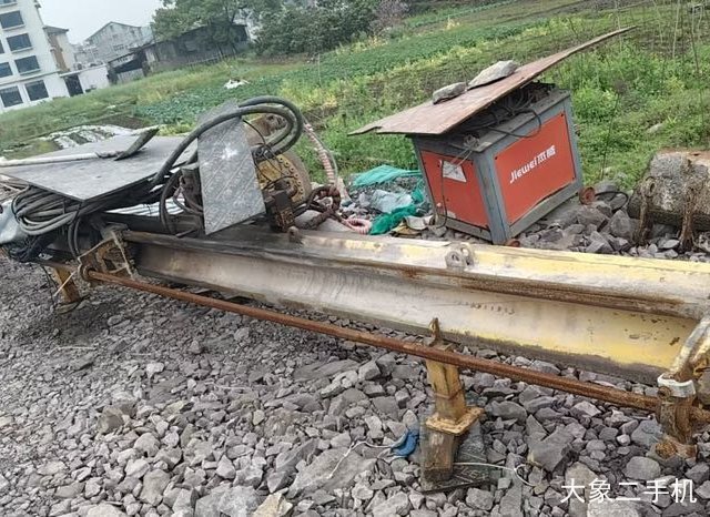 山河智能 SWC493-2 凿岩机