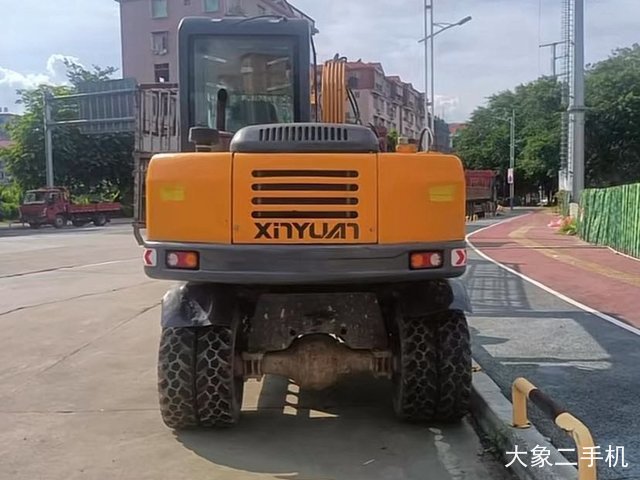 新源 XYB75W-9 挖掘机