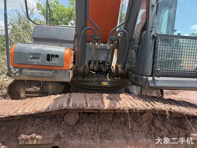 斗山 DX420LC-OEM 挖掘机