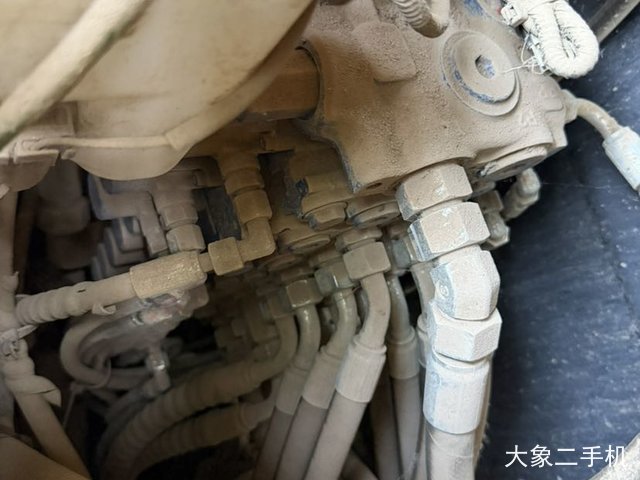 柳工 CLG906D 挖掘机