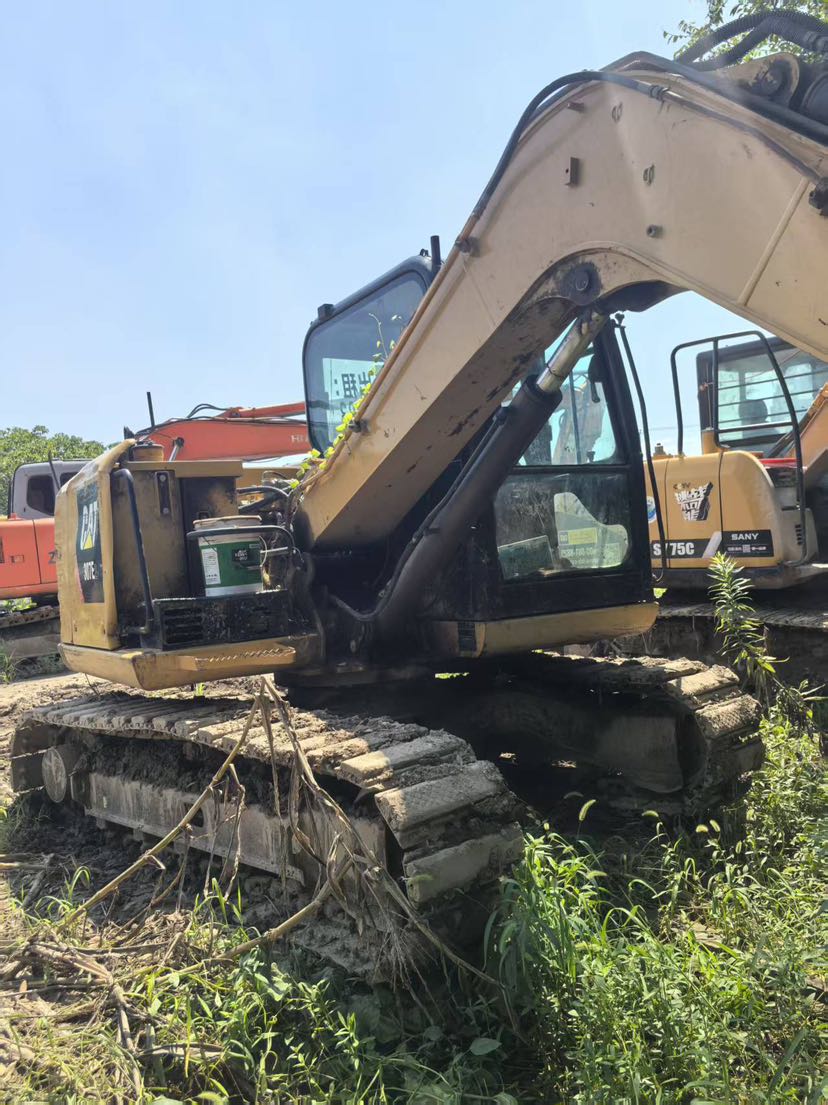 Caterpillar 307E2 photo