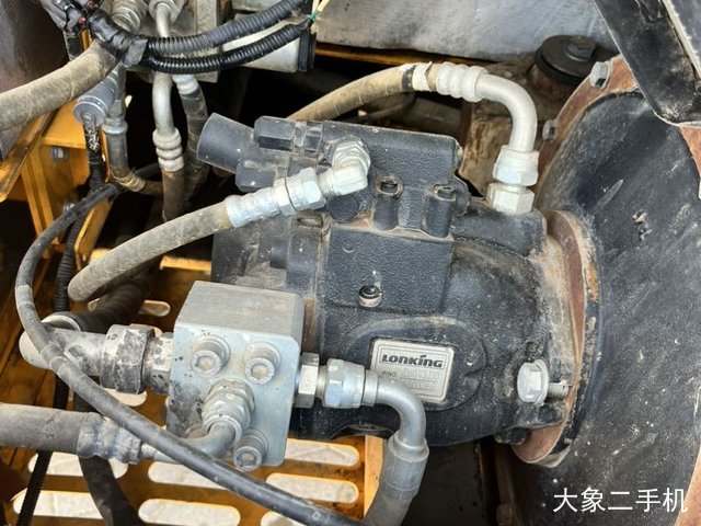 龙工 LG6060 挖掘机