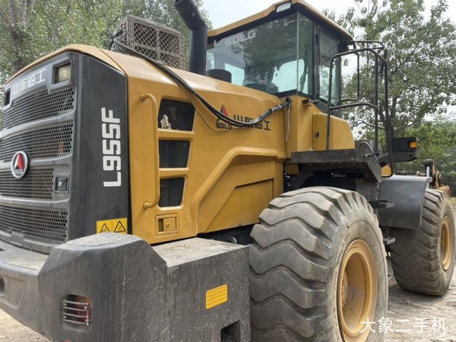 山东临工 L955F 装载机