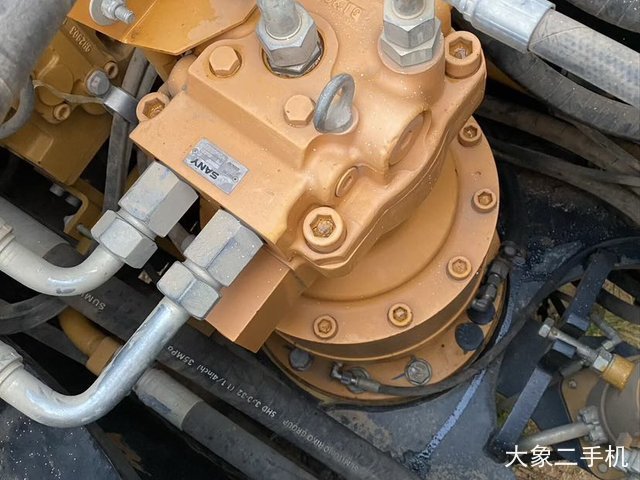 三一重工 SY215C 挖掘机