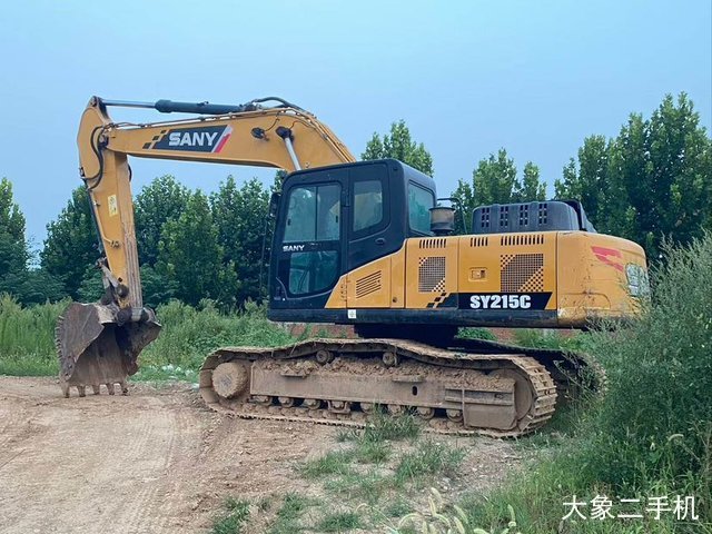 三一重工 SY215C 挖掘机