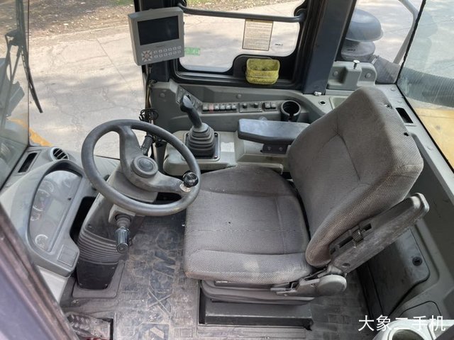 徐工 LW520F 装载机