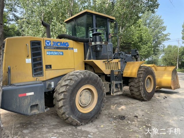 徐工 LW520F 装载机